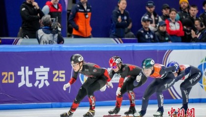 短道速滑世锦赛:加拿大队摘得2000米混合团体接力决赛金牌