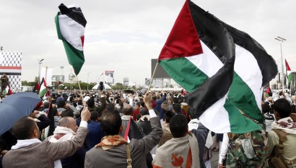 “群聊门”调查:华尔兹被苹果手机坑了?