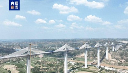 国内黄土地区跨度最大 甘肃马莲河特大桥边跨顺利合龙