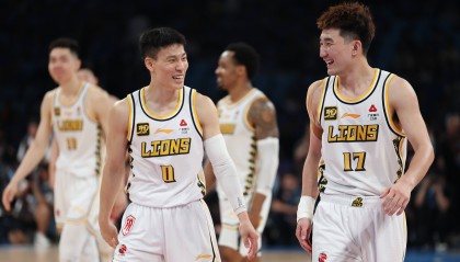 决胜时刻广厦角色球员站出来 许利民换人让人看不懂