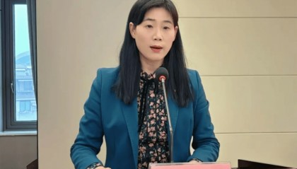 许文珍,破坏医疗公平秩序,非法收受巨额财物